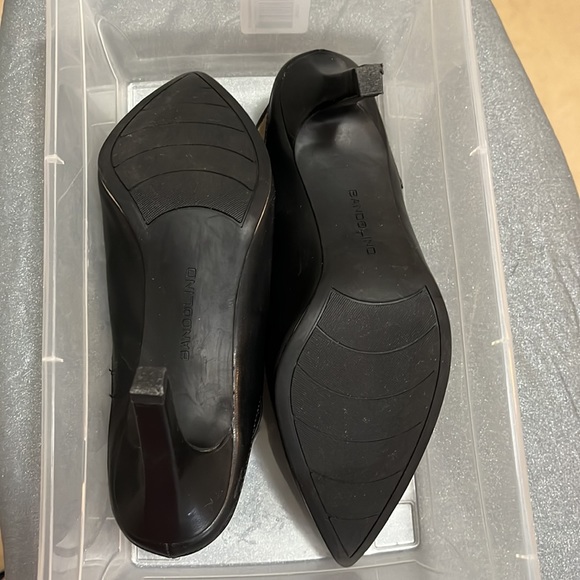 Bandolino Slingback Black Heels size 10 - Picture 4 of 9